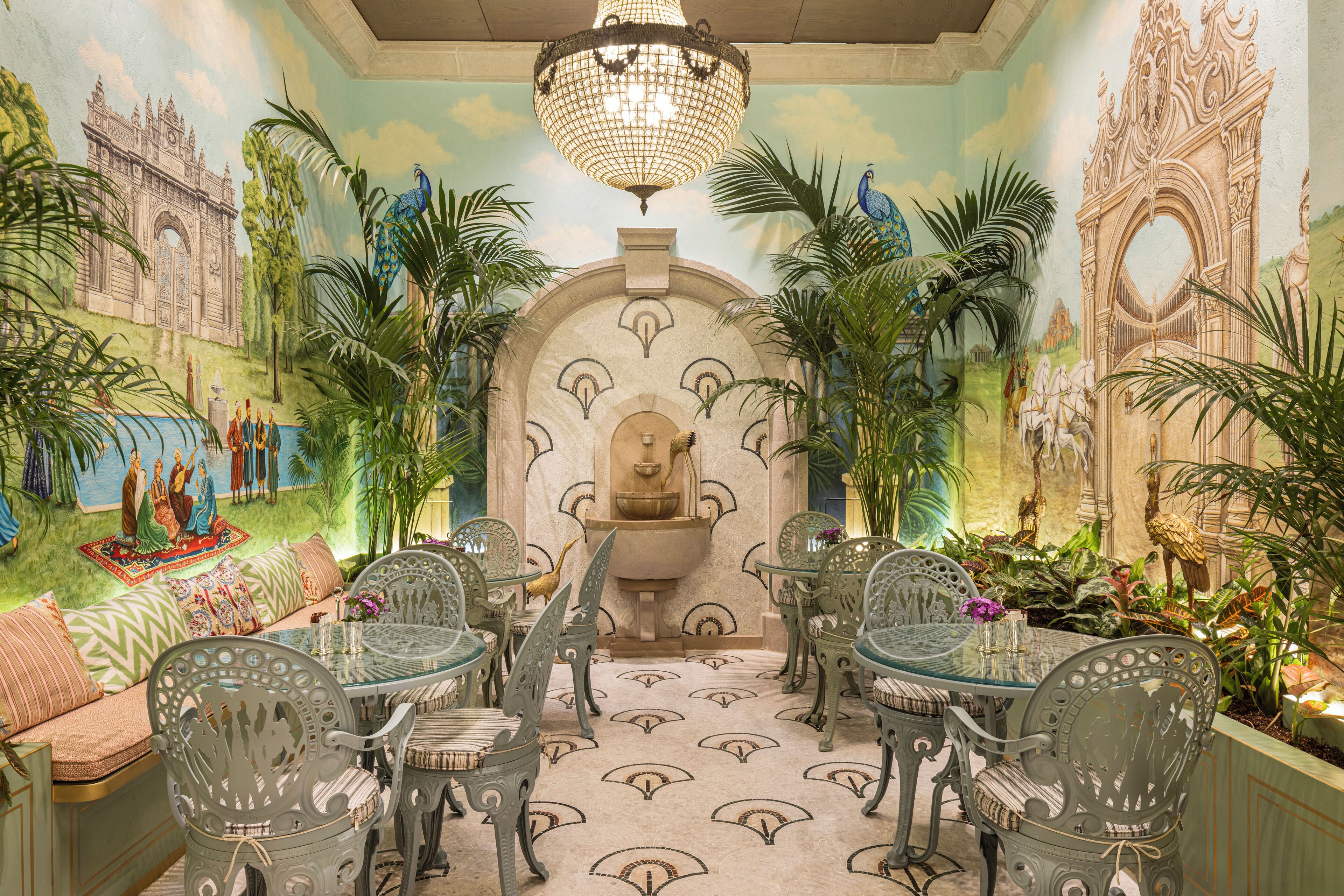 Lobby lounge
