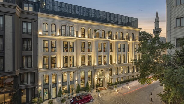 A multi-story hotel with a classic facade, large windows, and a central entrance. - The Ritus Hotel Istanbul Sultanahmet, Tapestry Collection by Hilton (Istanbul)