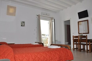 Free cots/infant beds, free WiFi