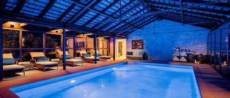 Indoor pool, 2 outdoor pools, pool umbrellas, pool loungers