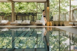 Indoor pool, 2 outdoor pools, pool umbrellas, pool loungers - Meneghetti Wine Hotel and Winery  (Bale)