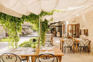 Restaurant - Meneghetti Wine Hotel and Winery  (Bale)