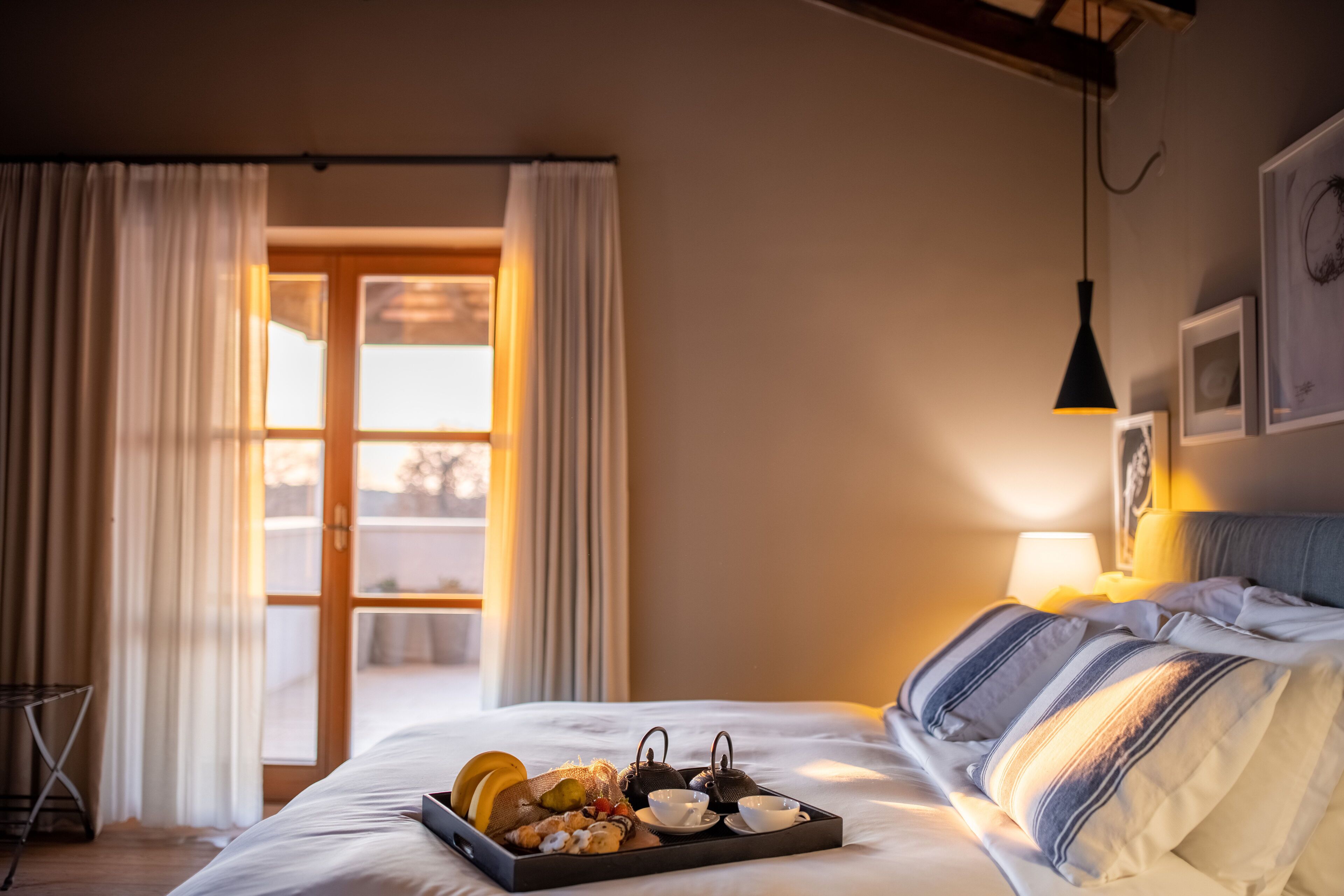 Premium bedding, pillow-top beds, free minibar, in-room safe