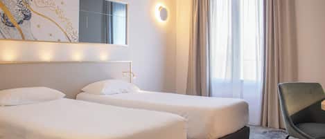 Desk, soundproofing, iron/ironing board, free WiFi