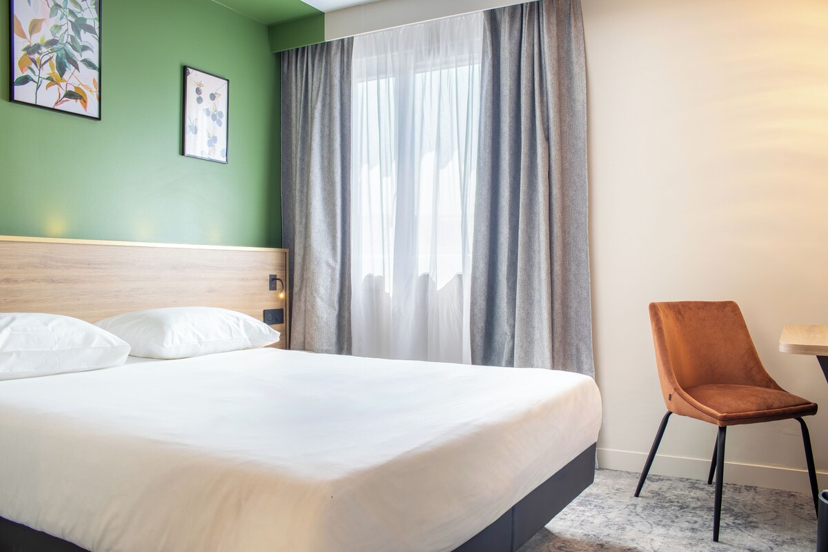 Classic-Doppelzimmer | Schreibtisch, schallisolierte Zimmer, Bügeleisen/Bügelbrett