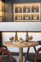 Televisión LED 58 cm con canales premium, televisión