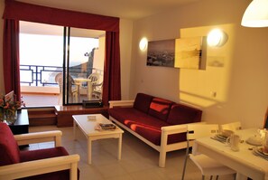 TV - HV Apartamentos Vista Taurito (Mogan)