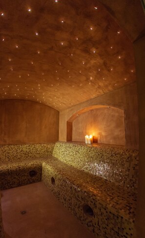 Sauna, banyera d'hidromassatge i bany turc 