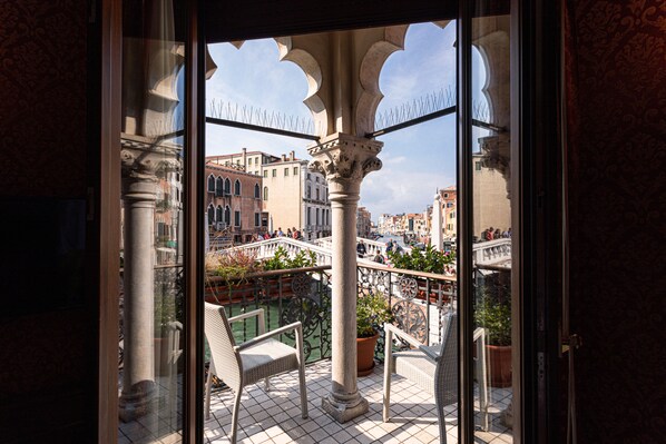 Superior Room, Balcony, Canal View | Balcony