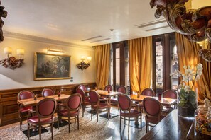 Breakfast meal - Palazzina Veneziana (Venice)