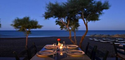 Okeanis Beach