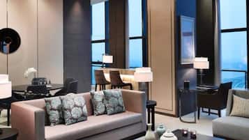 Free minibar items, in-room safe, desk, soundproofing