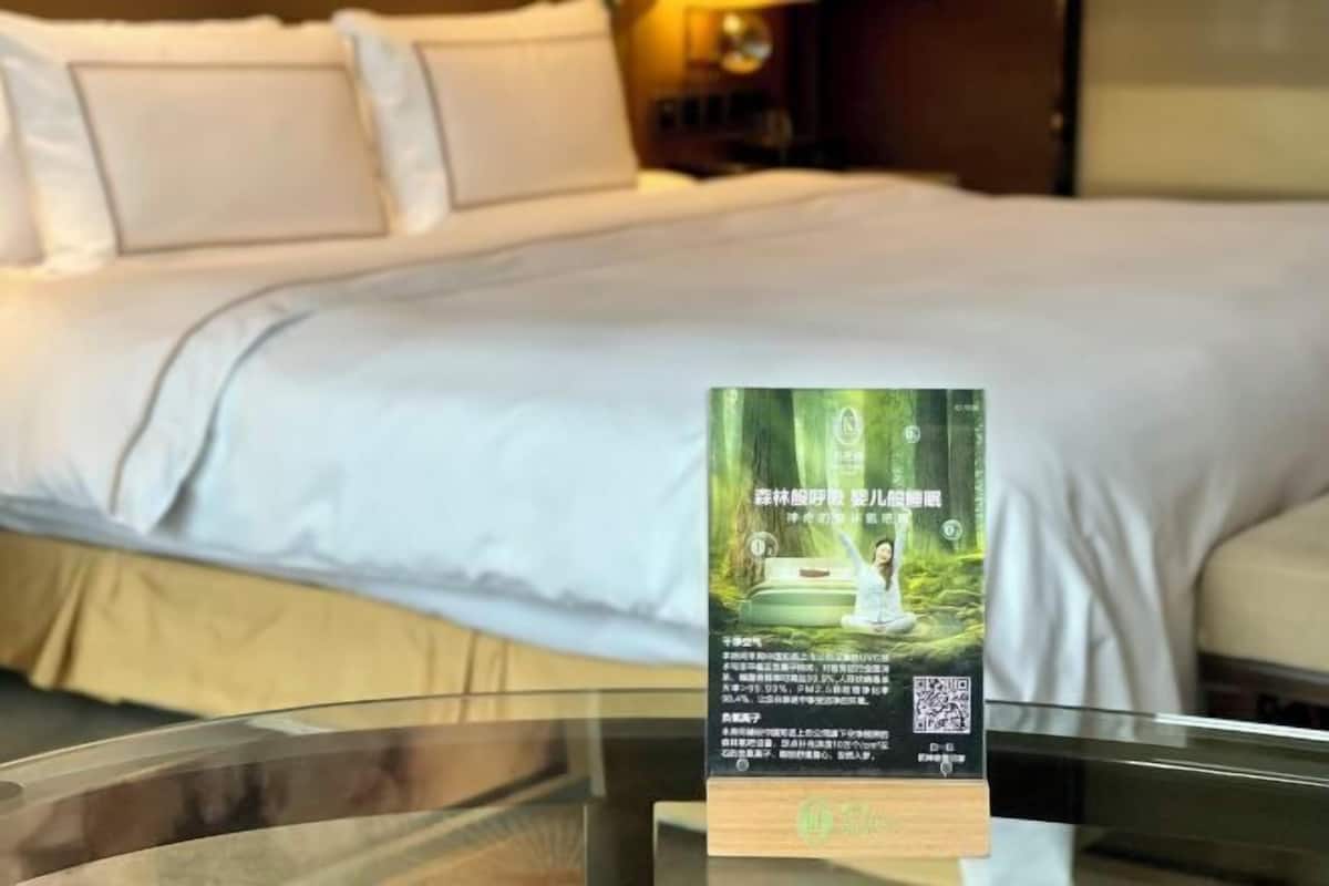 Free minibar items, in-room safe, desk, soundproofing