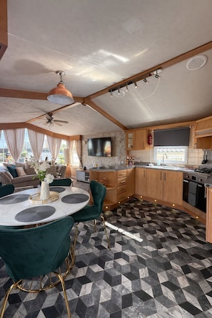 Casa mobile familiare, bagno condiviso | Cucina privata