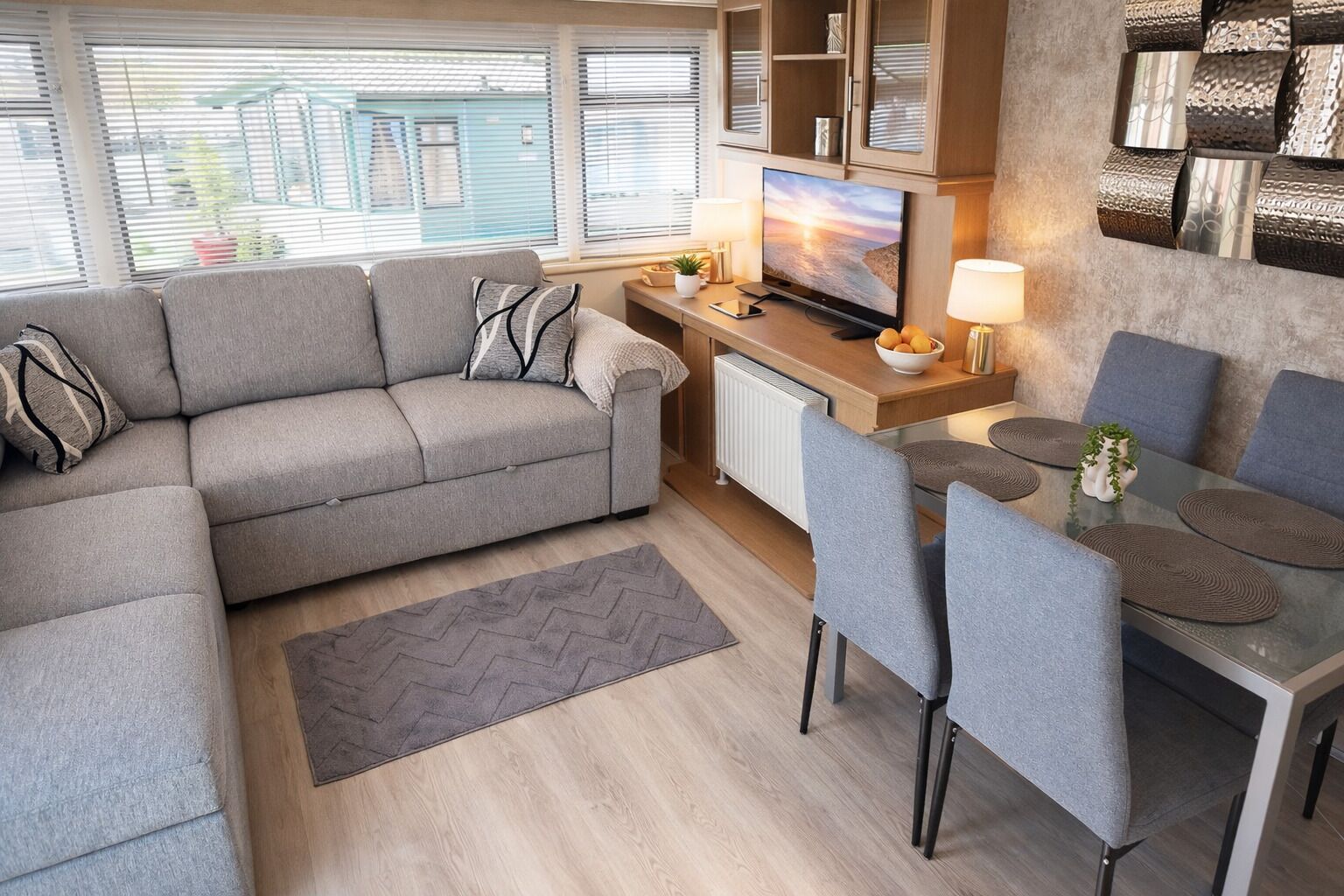 Family Mobile Home, Shared Bathroom, Courtyard View | Lounge