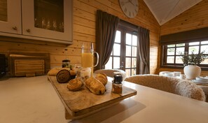 Cabane Luxe, salle de bains commune | Cuisine partagée