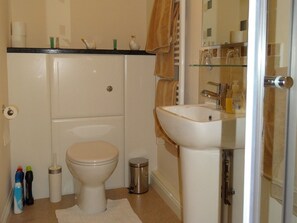 Double Room, Ensuite | Bathroom