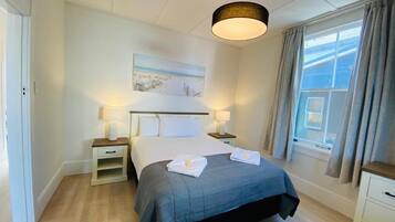 Villa familiar, para no fumadores, vista al mar | Tabla de planchar con plancha, wifi gratis y ropa de cama