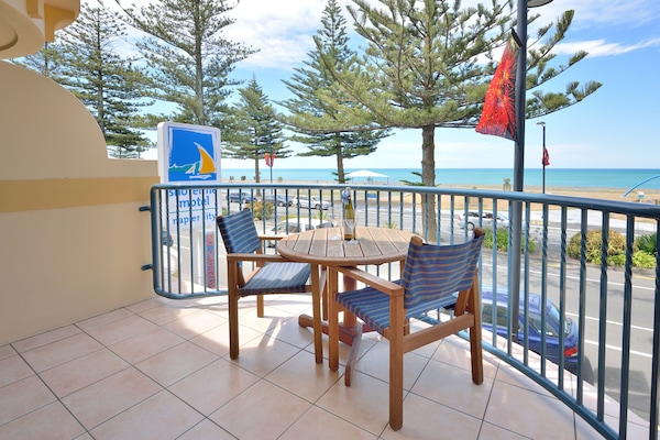 Studio, Sea View | Pemandangan dari bilik