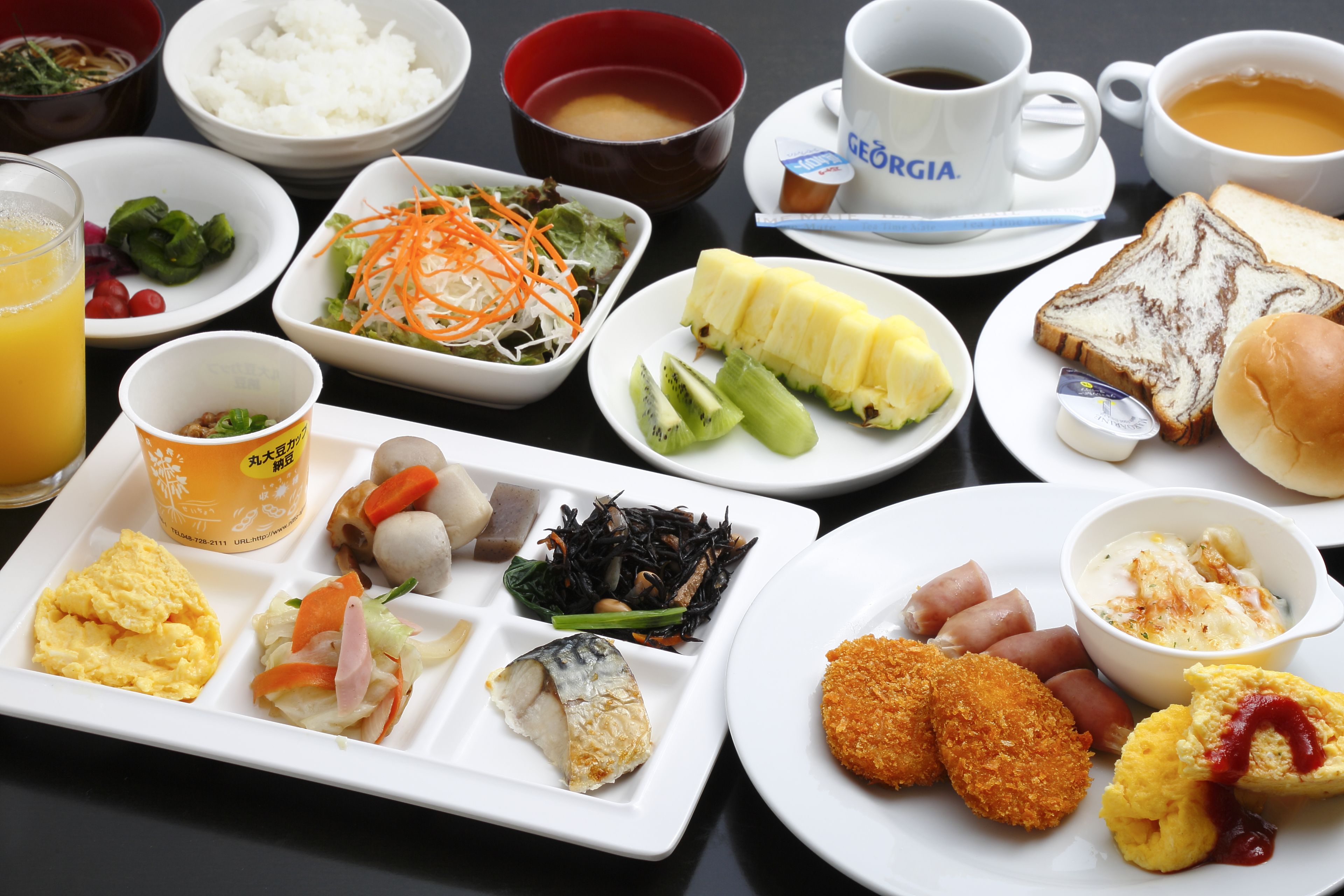 朝食