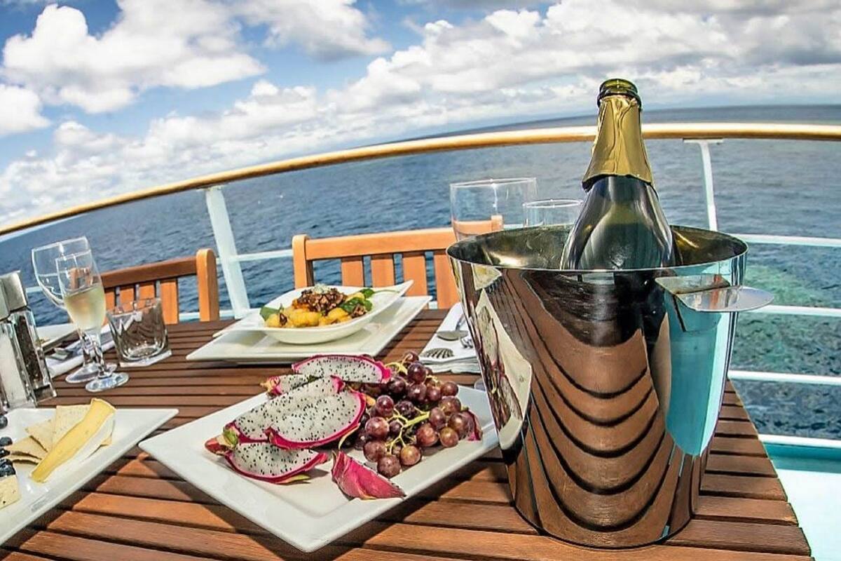 Katil bayi/kot (surcaj), cadar katil