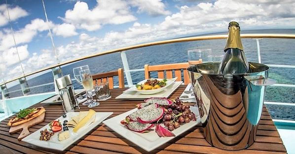 Katil bayi/kot (surcaj), cadar katil