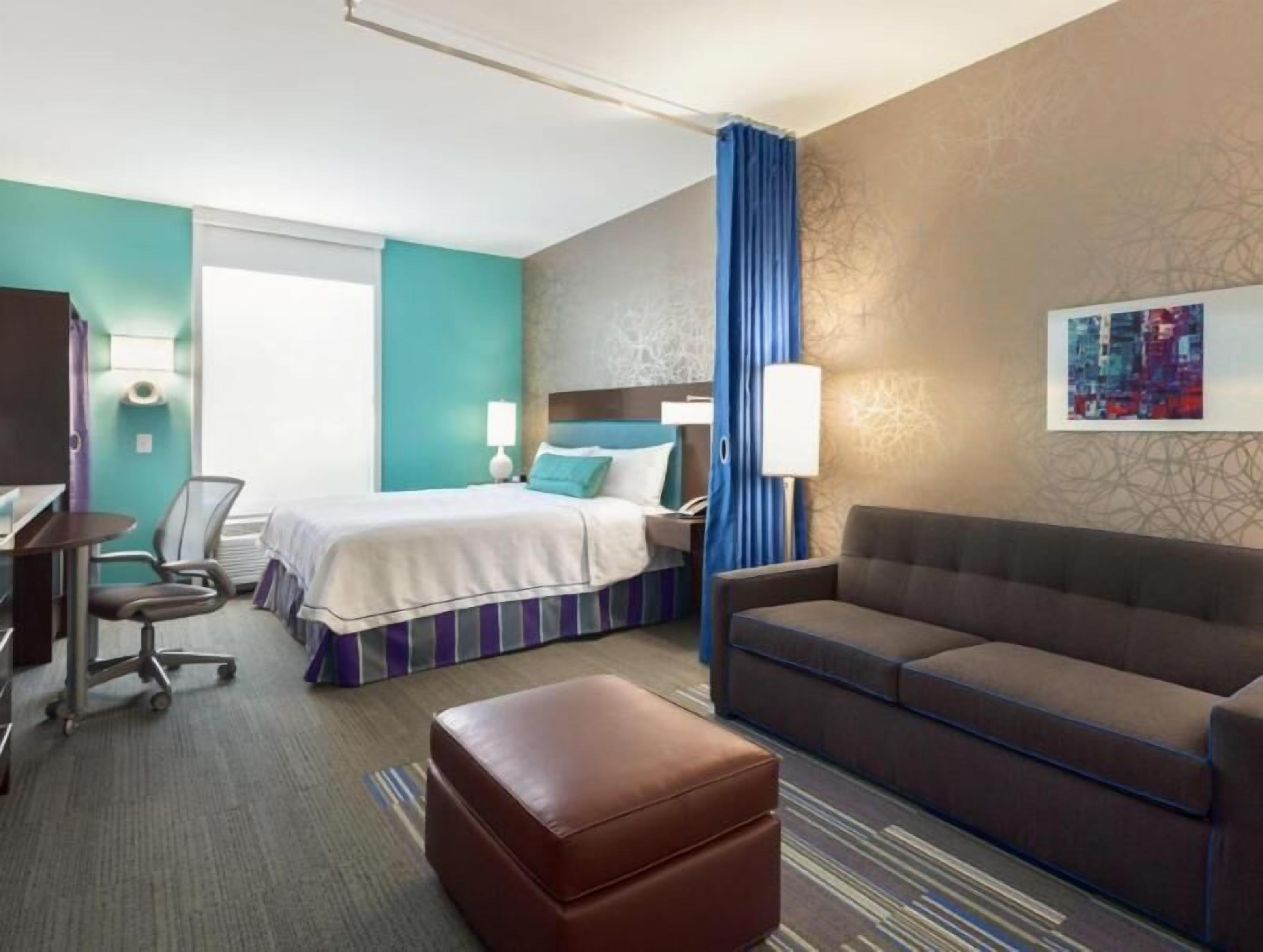 Premium bedding, in-room safe, individually furnished, desk