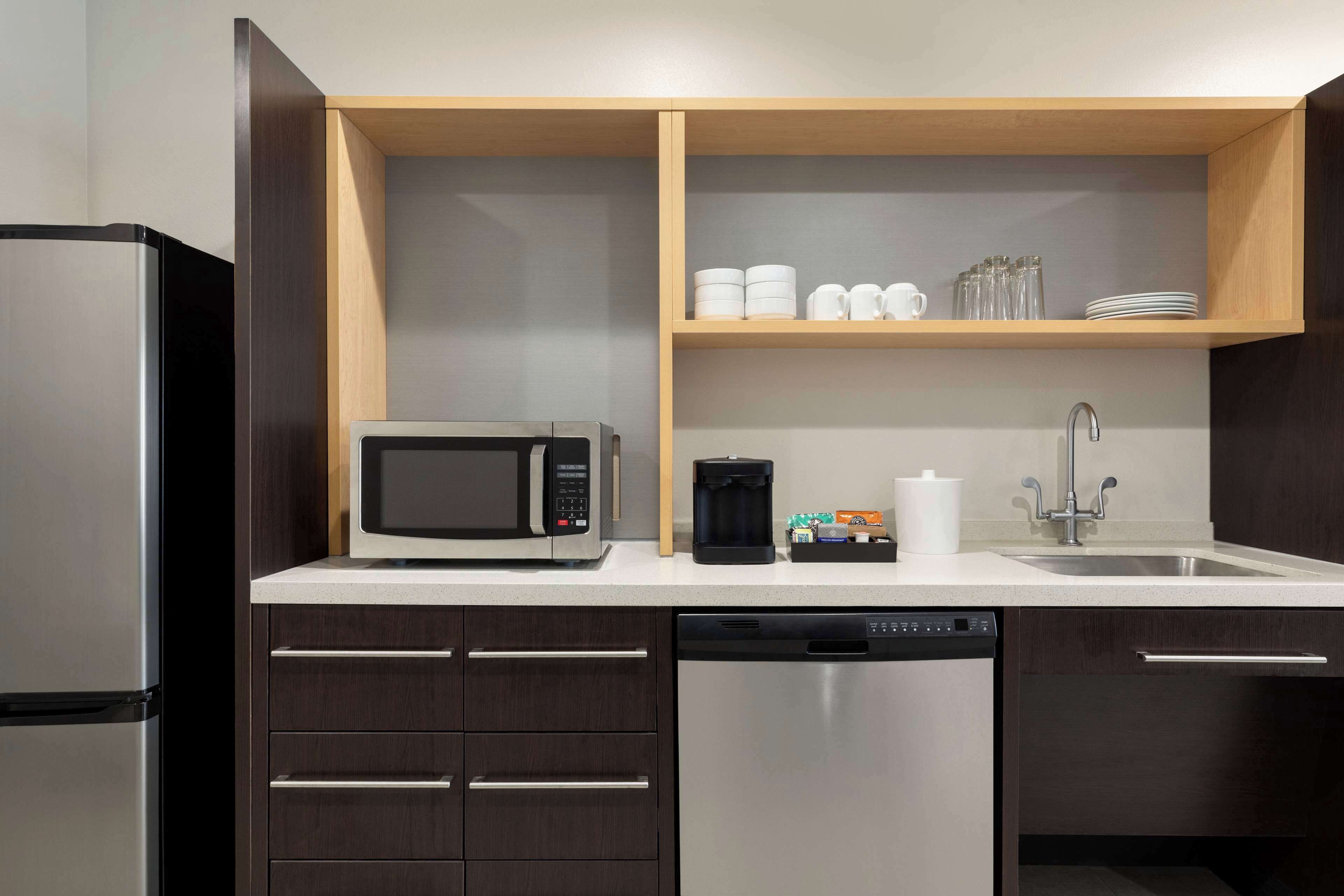 suite, 1 king bed | private kitchen | fridge, microwave, dishwasher, coffee/tea maker