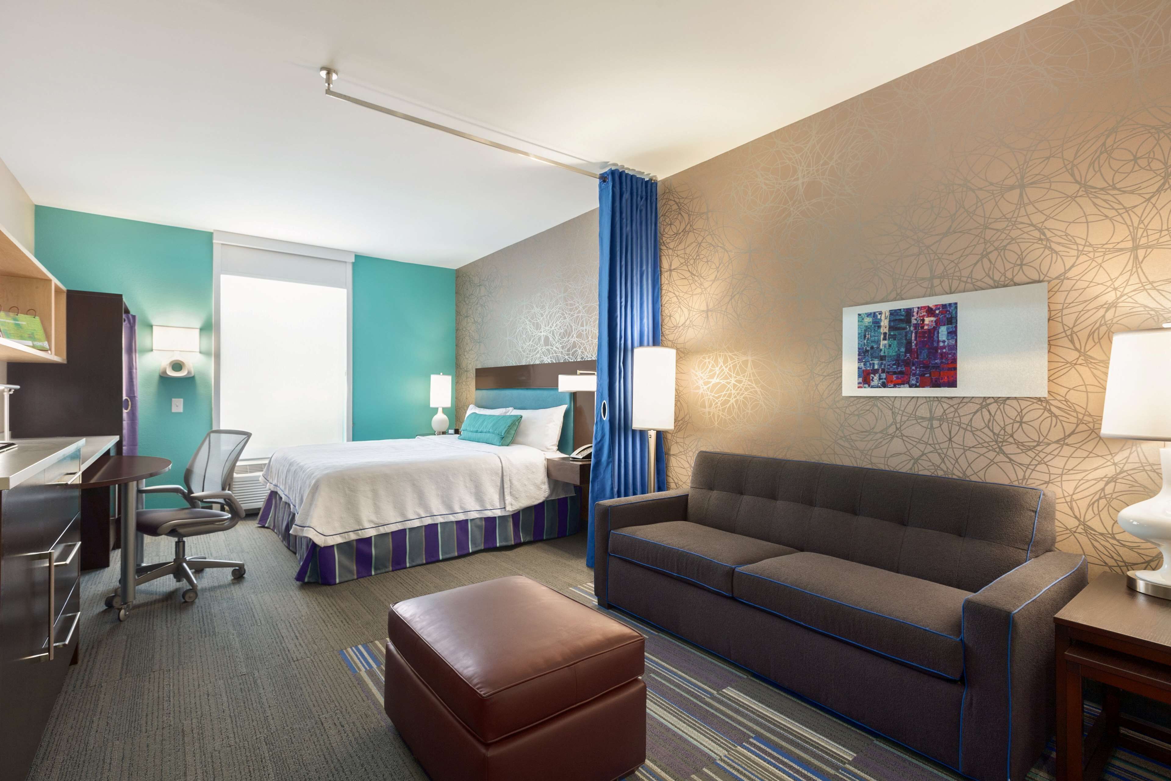 Premium bedding, in-room safe, individually furnished, desk