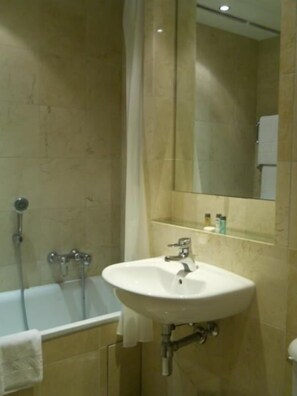 Free toiletries, hair dryer