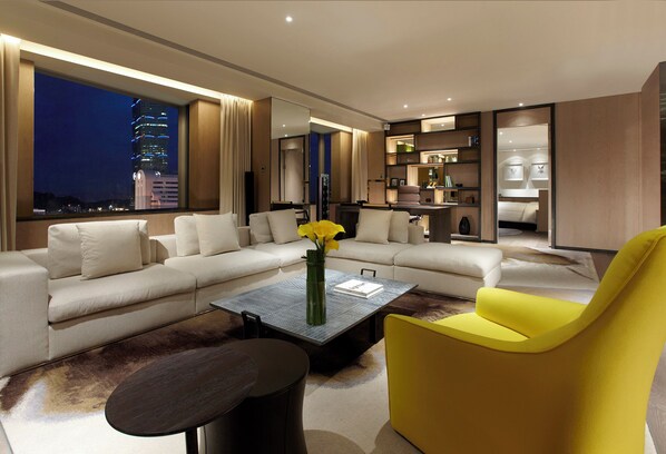 Suite, 1 King Bed (Humble House) | In-room safe, desk, blackout drapes, soundproofing - Humble House Hotel Taipei, Curio Collection by Hilton (Taipei)