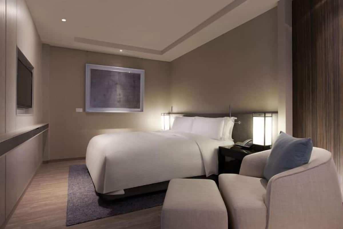 In-room safe, desk, blackout curtains, soundproofing