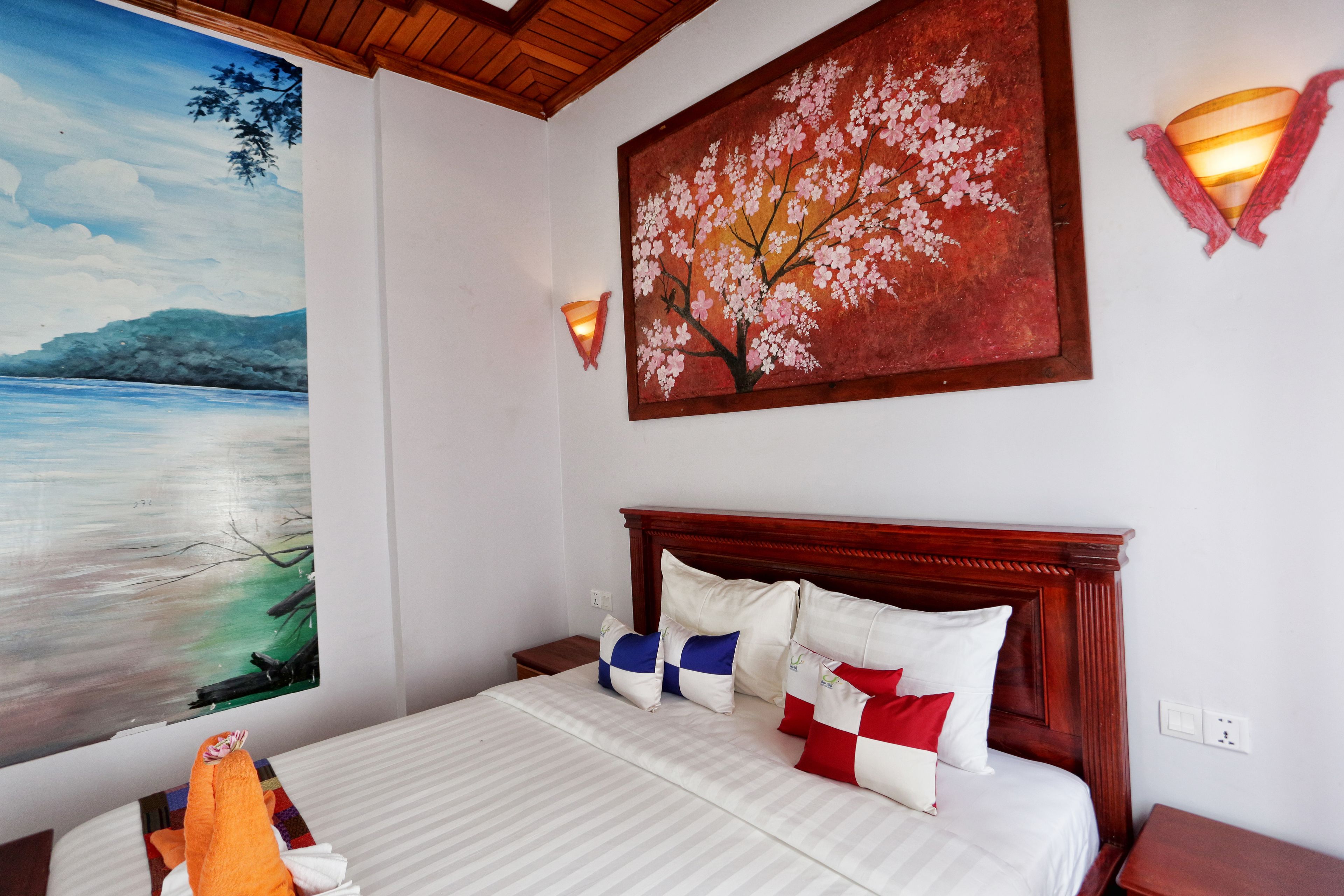 deluxe family room, 2 bedrooms | pillow-top beds, minibar, in-room safe, individually decorated