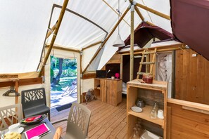 Family Tent, Multiple Beds