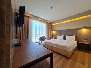 Premium bedding, minibar, in-room safe, desk - Air Boss Istanbul Airport and Fair Hotel (Istanbul)
