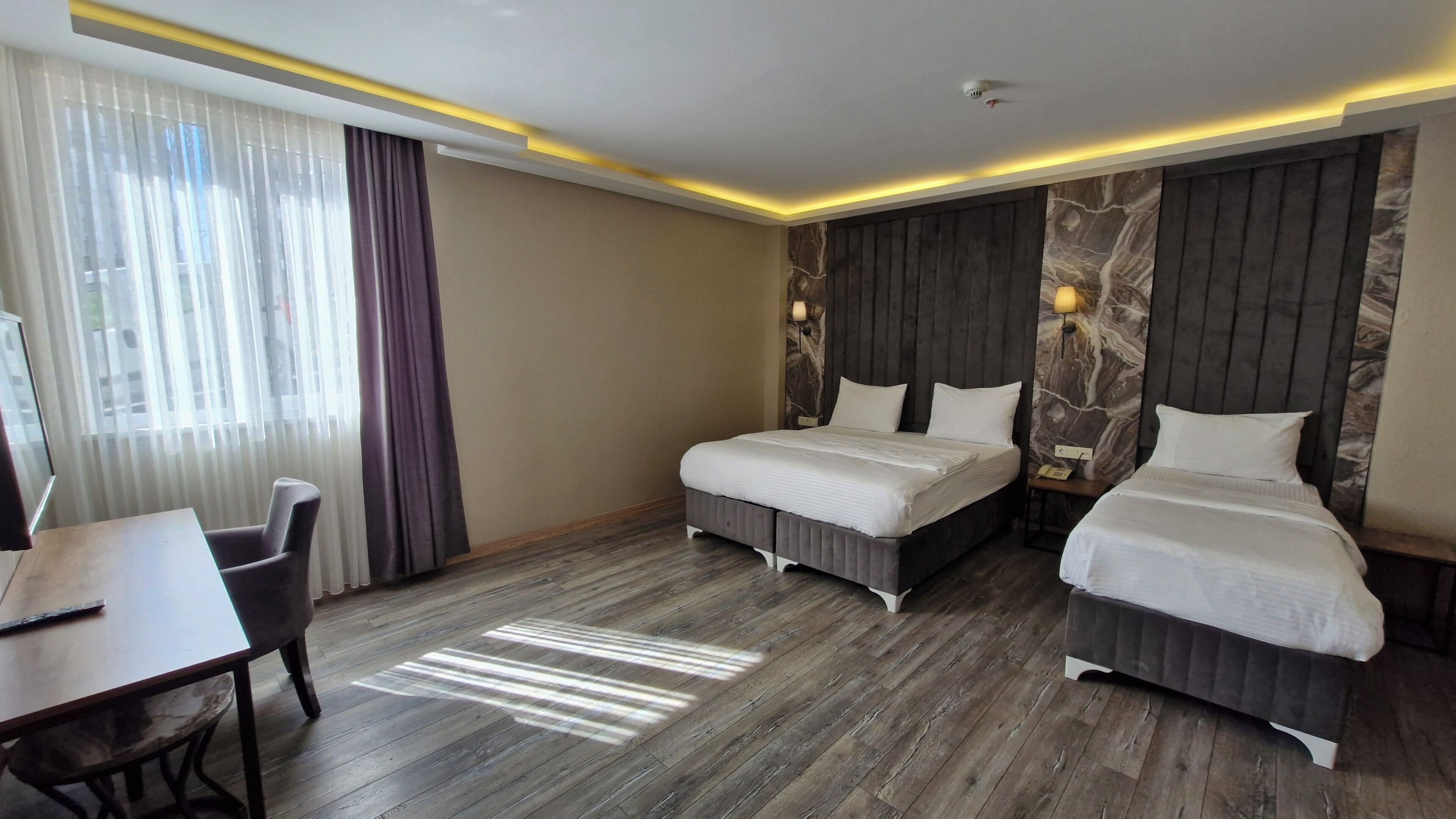 Literie de qualité supérieure, minibar, coffres-forts dans les chambres