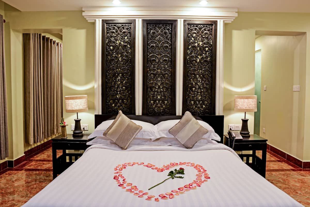 Suite Premier, 1 cama de matrimonio grande | Caja fuerte, wifi gratis, decoración individual y mobiliario individual