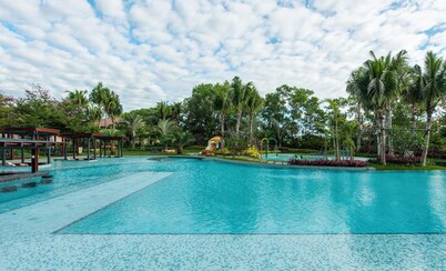 Holiday Inn Resort Hainan Clear Water Bay, an IHG Hotel