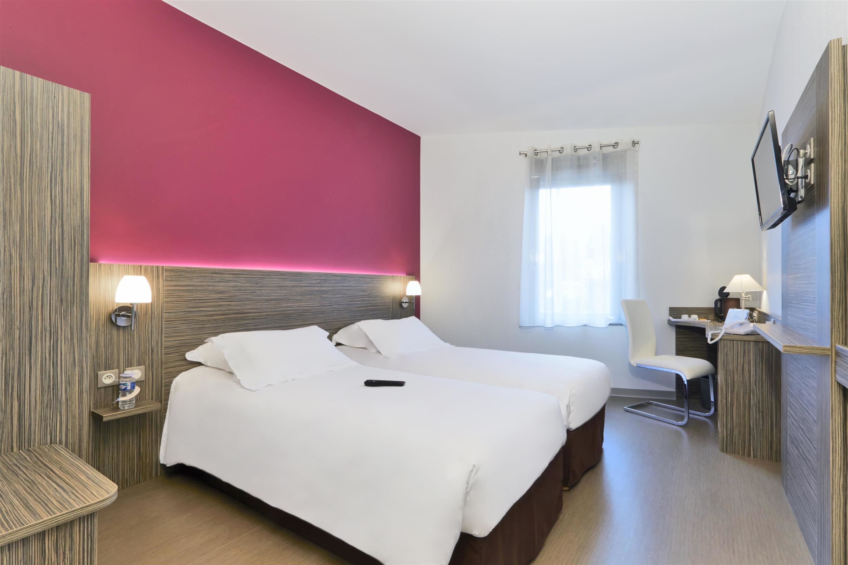 premium bedding, desk, soundproofing, free cots/infant beds