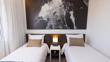 Room, 2 Single Beds (XXX) | Hypo-allergenic bedding, minibar, in-room safe, desk