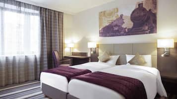 Superior Room, 2 Twin Beds | Minibar, in-room safe, desk, blackout drapes