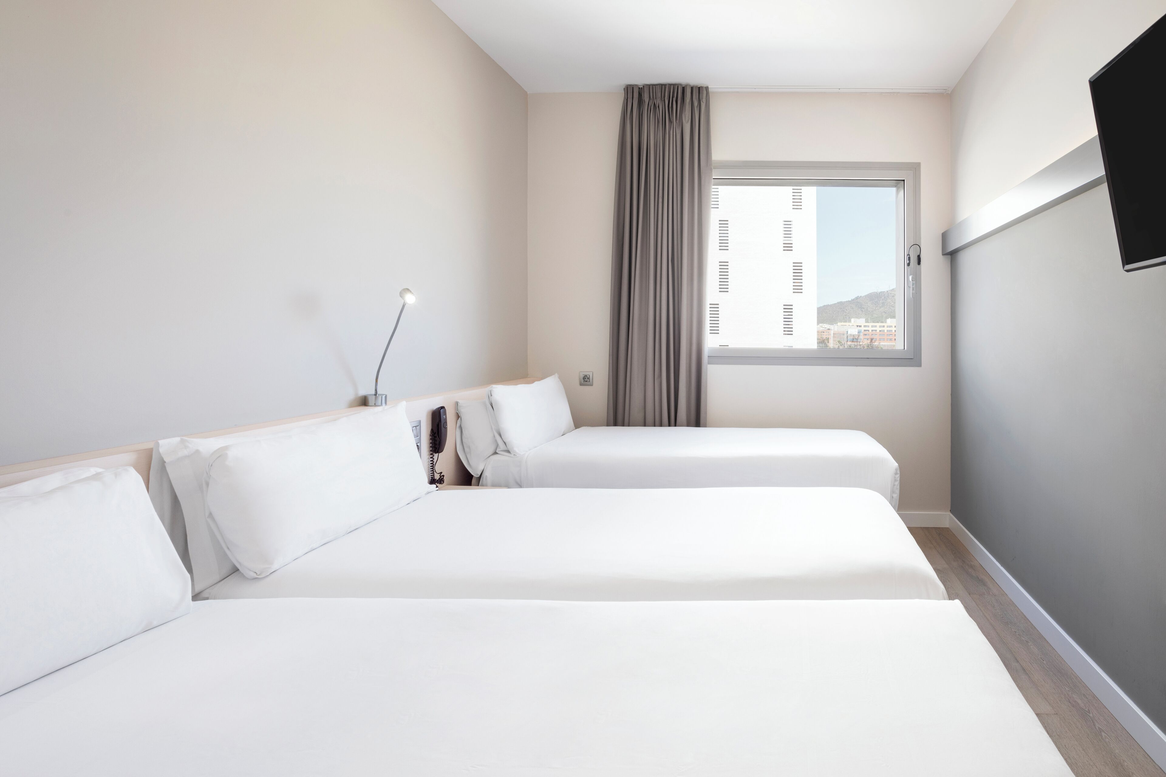 Photo - B&B Hotel Barcelona Viladecans