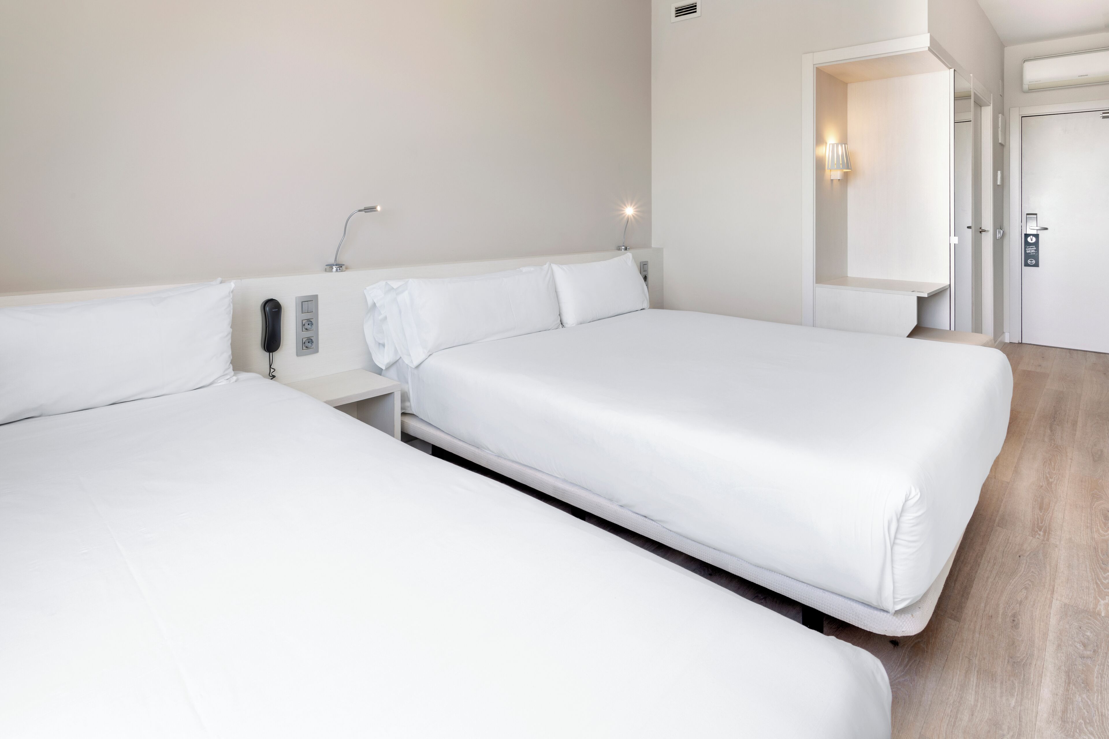 Photo - B&B Hotel Barcelona Viladecans