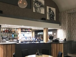 Bar (en la propiedad)
