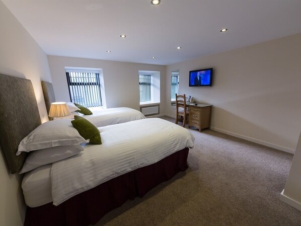 Luxury-Zweibettzimmer, mit Bad