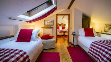 Apartamento, 1 quarto | Frigobar, cofres nos quartos, escrivaninha, berços grátis