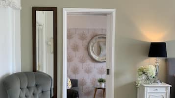 Comfort Apartment, Ensuite, Garden View (The Lodge) | Interior