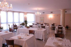 Restaurant - HC Hotel Cremona Pilgrim's (Cicognolo)
