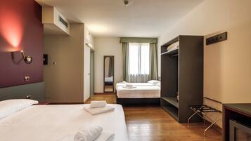 In-room safe, desk, free WiFi, bed sheets