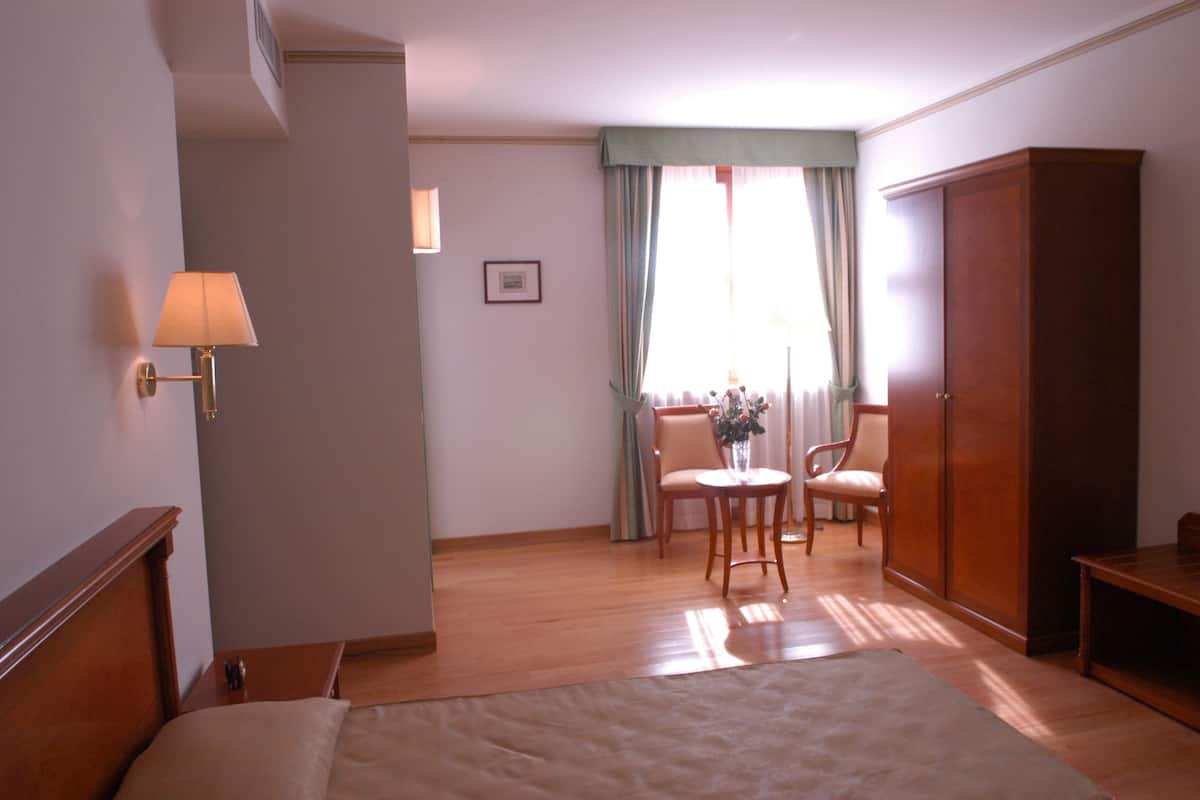 Junior Suite | Living area